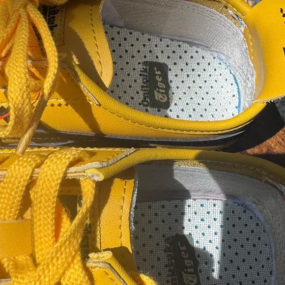 Knockoffs ⭐️Onitsuka Tiger by Asics Yellow Kill Bill Shoes ⭐️Knockoffs - Picture 2 of 6